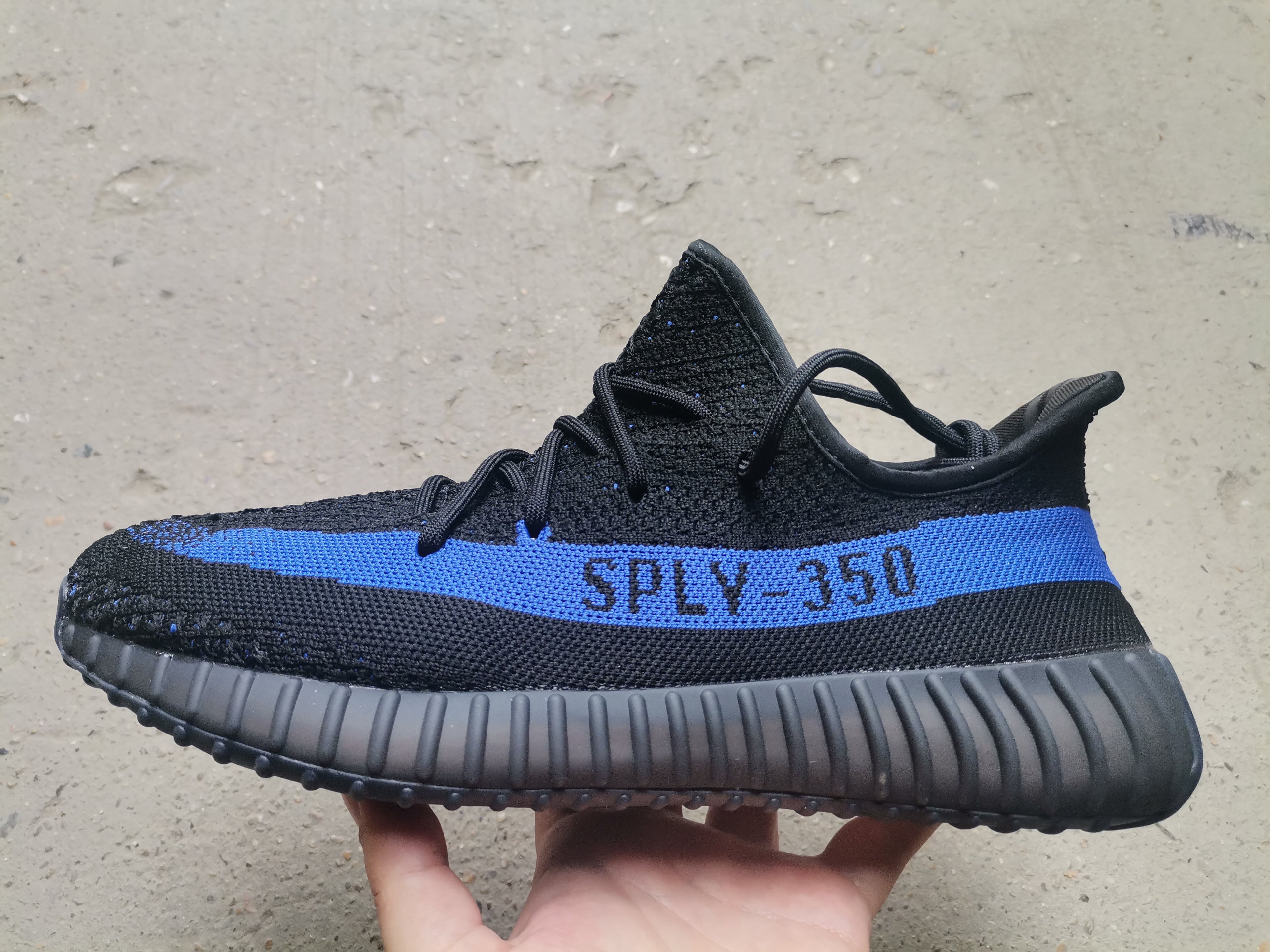 Adidas Yeezy Boost 350 V2 "Dazzling Blue"