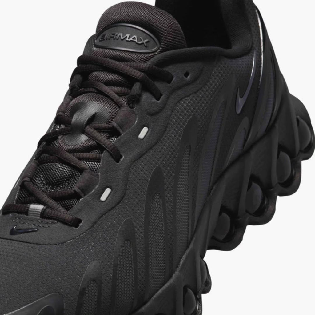 Nike Air Max DN8 "Triple Black"