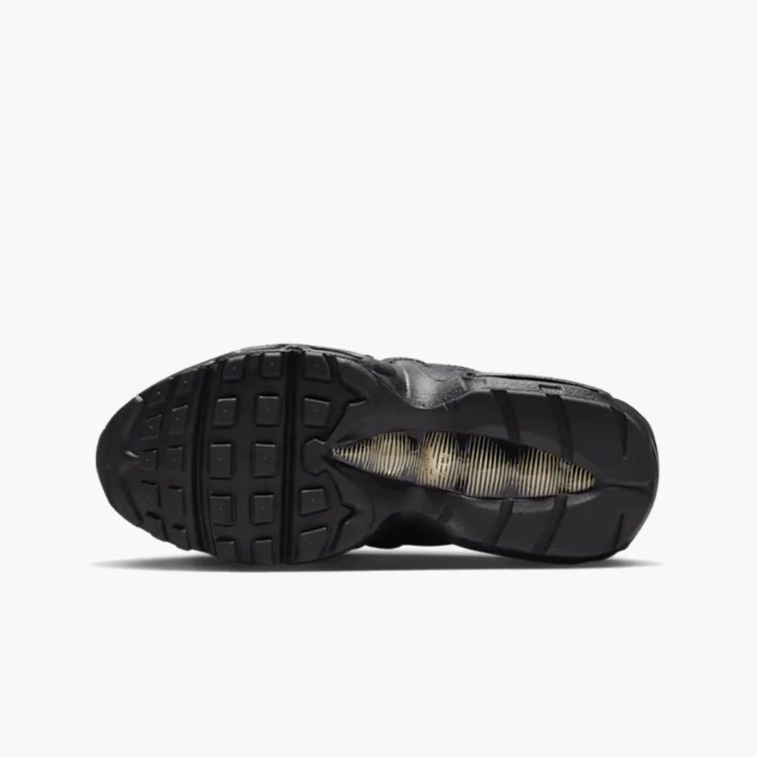 Nike Air Max 95 "Black/Elemental Gold"